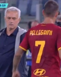  罗马德比，火药味浓，红黄满天  