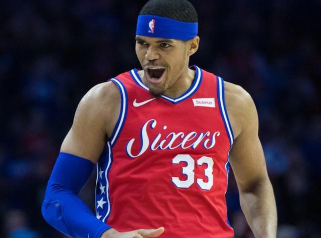  范迪克伤愈复出即送关键助攻，红军防线稳固  