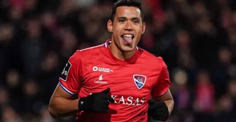  阿雅克肖主力射手伤停四周，进攻端面临考验  