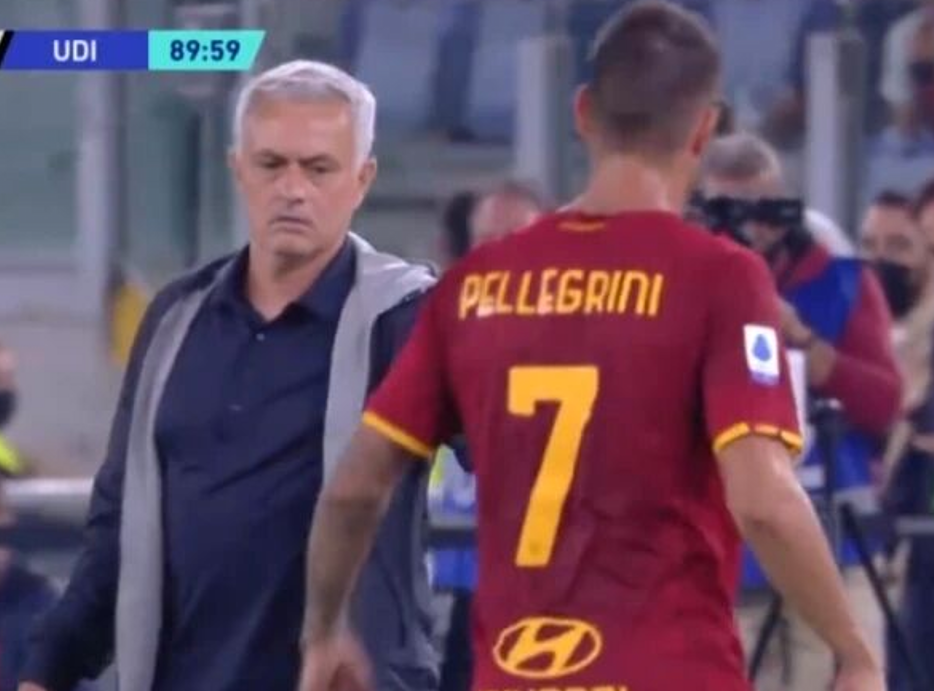  罗马德比，火药味浓，红黄满天  